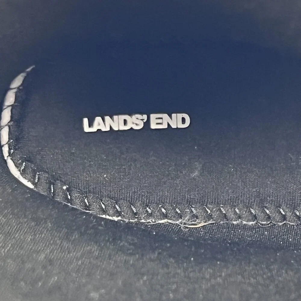 Lands' End 